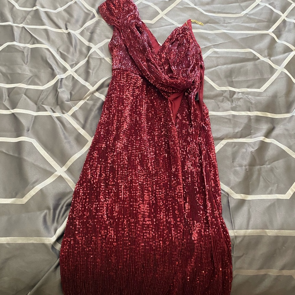 Formal Dress (BRAND NEW)